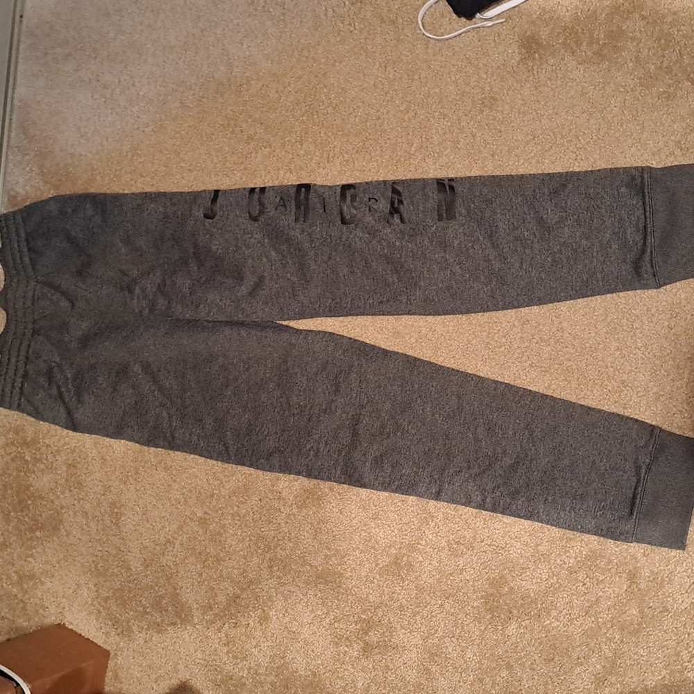 Youth Xl Jordan Dri Fit gray joggers with pockets